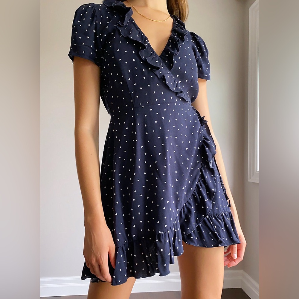 Aritzia Sunday Best Ruffle Wrap Dress (D6)